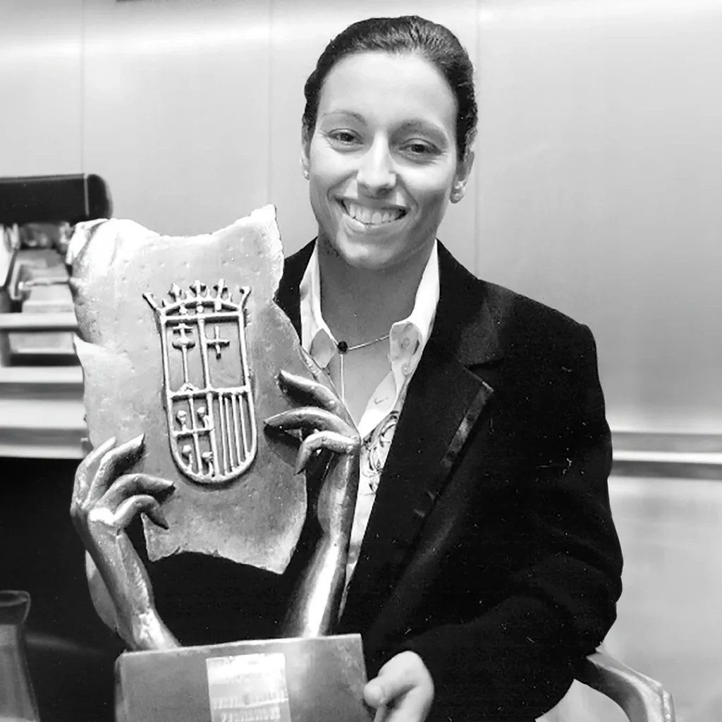 M.ª Teresa Perales Fernández (2004)