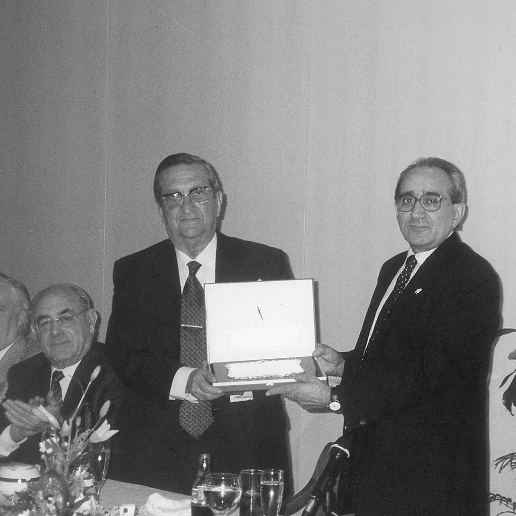 Hermandad de la Sangre de Cristo (Zaragoza), 2001